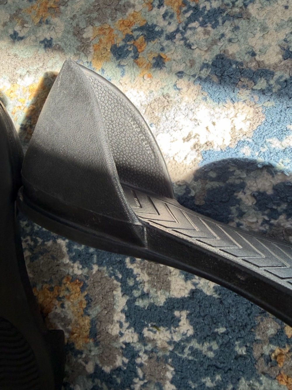 Native Shoes (women’s 7) - Picture 4 of 7